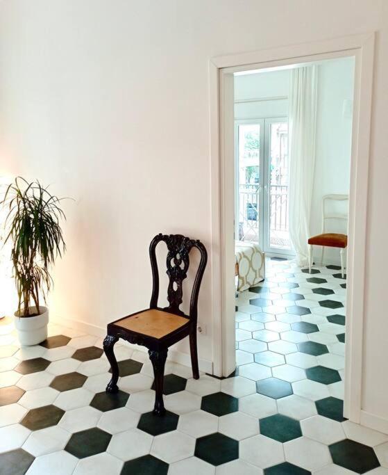 Stylish City Flat Near Promenade Thessaloniki Exterior photo