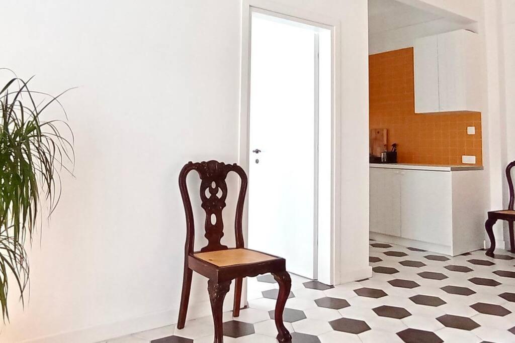 Stylish City Flat Near Promenade Thessaloniki Exterior photo