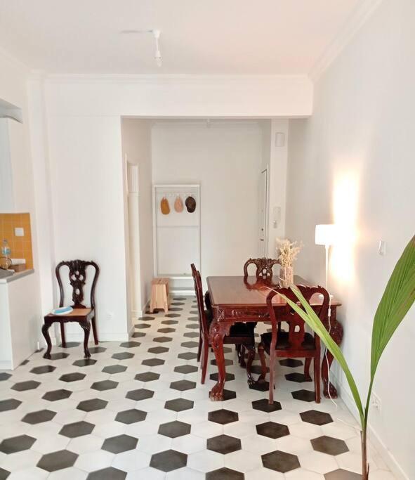 Stylish City Flat Near Promenade Thessaloniki Exterior photo